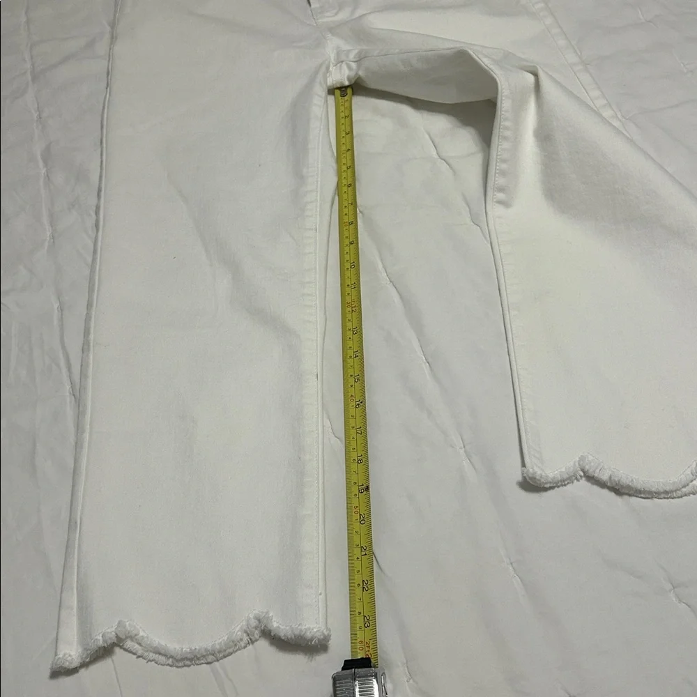 J. McLaughlin White Scallop-Hem Cropped Jeans - Picture 4 of 7
